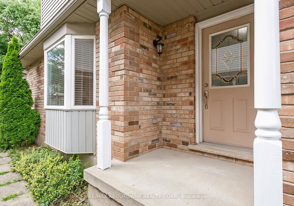 1310-blanshard-drive-burlington-ontario-w13172244