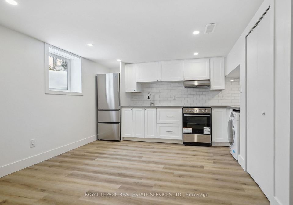 1-yorkview-drive-etobicoke-ontario-w13172632