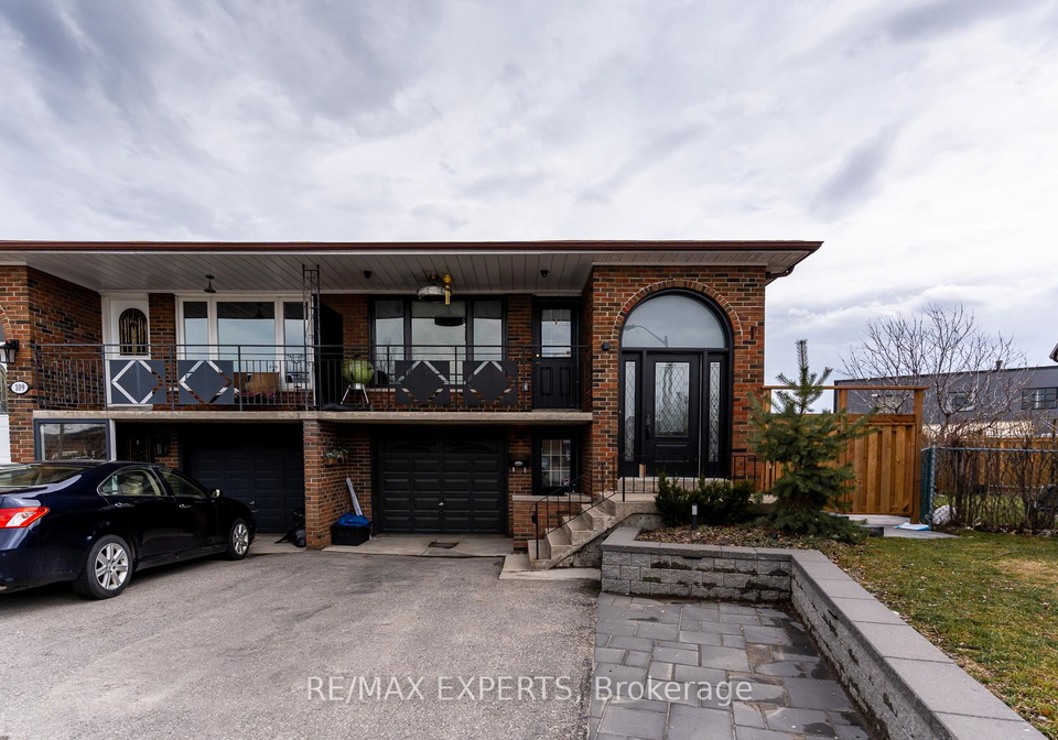 107-cabana-drive-york-ontario-w13172654