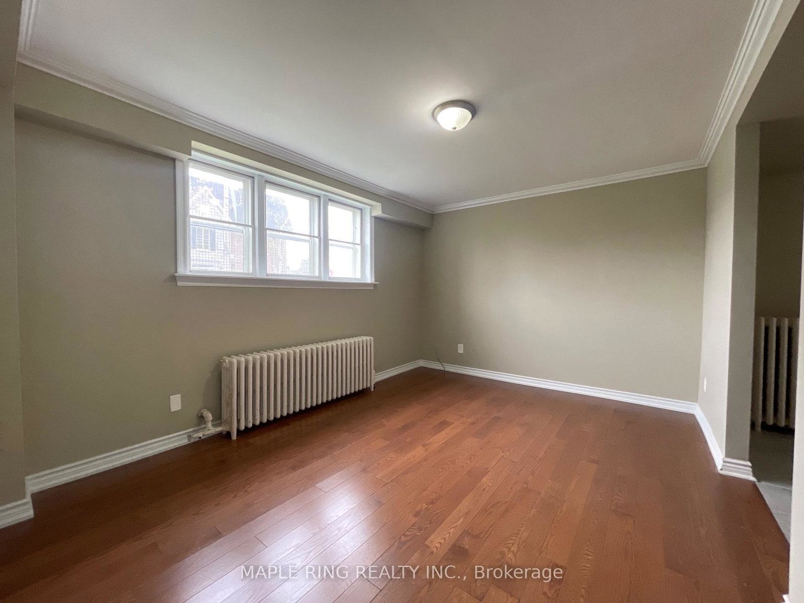 12-dwight-avenue-etobicoke-ontario-w13172772
