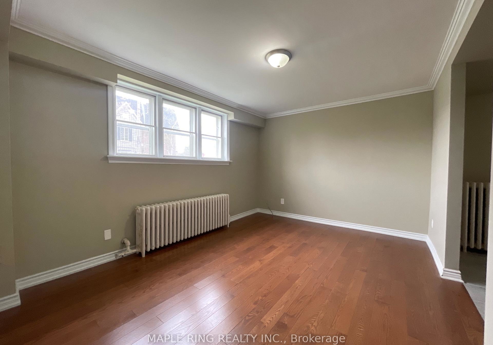 12-dwight-avenue-etobicoke-ontario-w13172772