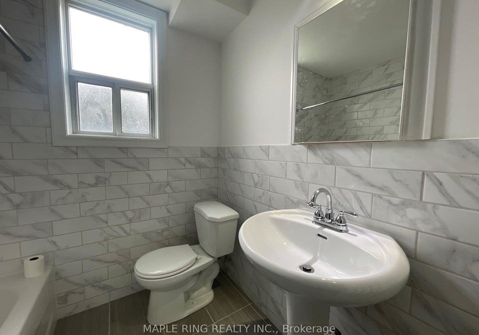 12-dwight-avenue-etobicoke-ontario-w13172772