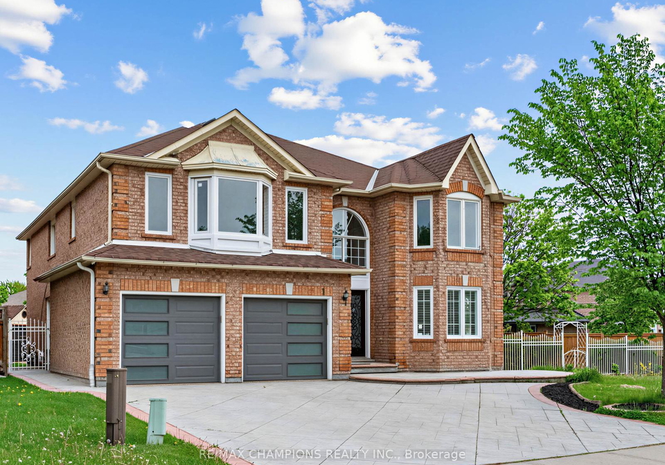 1-cluster-oak-place-brampton-ontario-w13172828