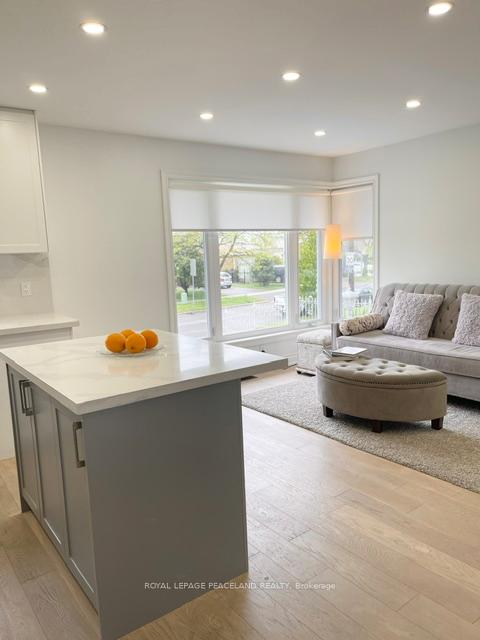 24-yarn-road-etobicoke-ontario-w13173012