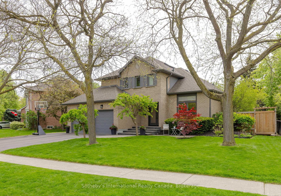 456-aspen-forest-drive-oakville-ontario-w13173076