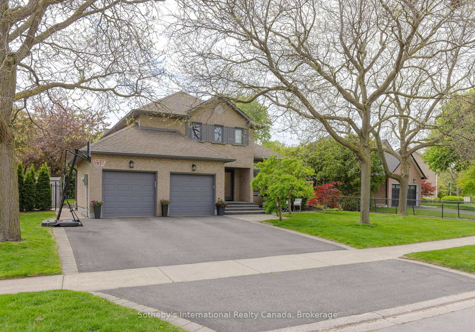 456-aspen-forest-drive-oakville-ontario-w13173076