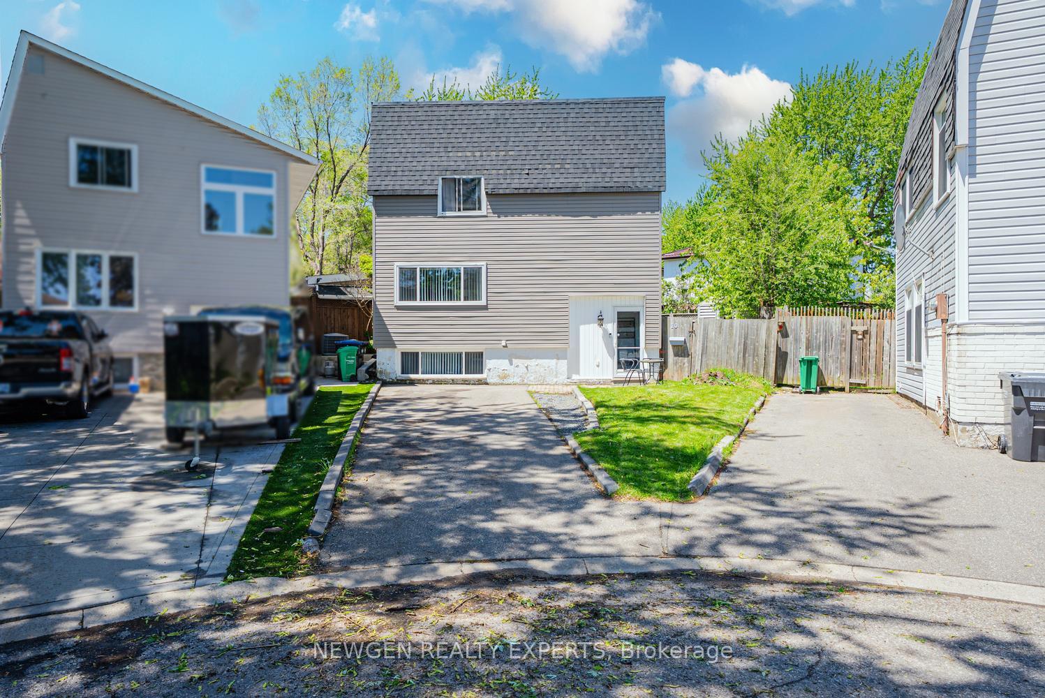 10-hollyhedge-court-brampton-ontario-w13173284