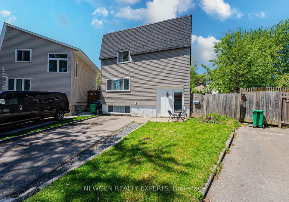 10-hollyhedge-court-brampton-ontario-w13173284