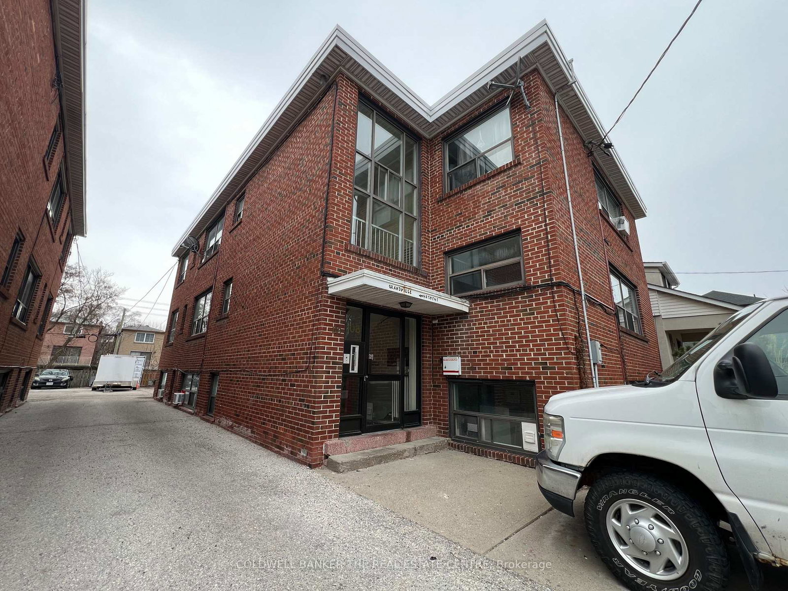 108-grandville-avenue-toronto-ontario-w13173678