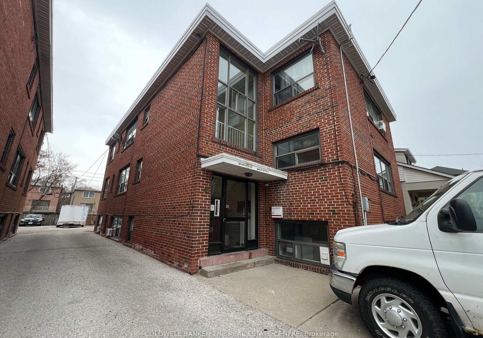 108-grandville-avenue-toronto-ontario-w13173678