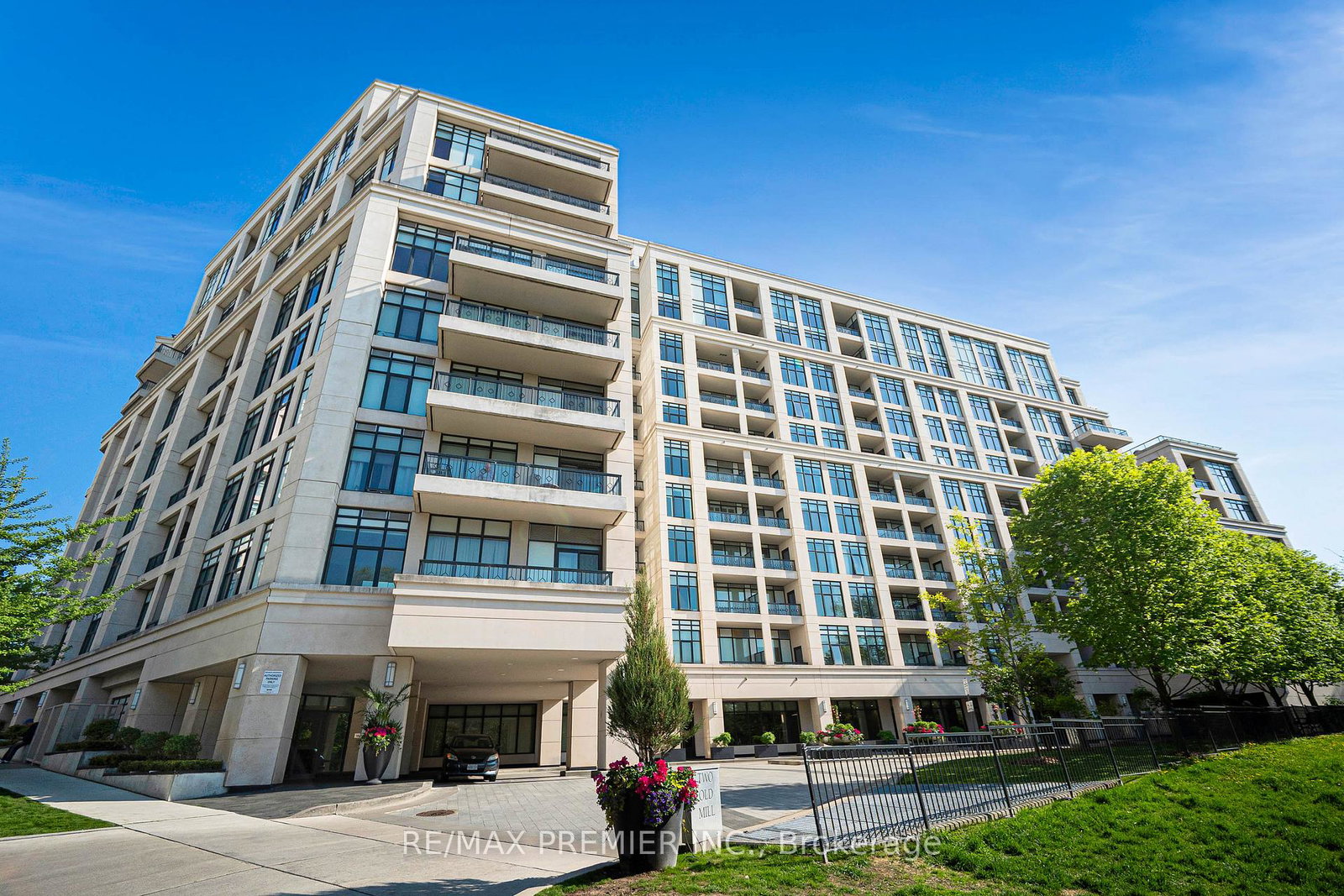 2-old-mill-drive-toronto-ontario-w13173768