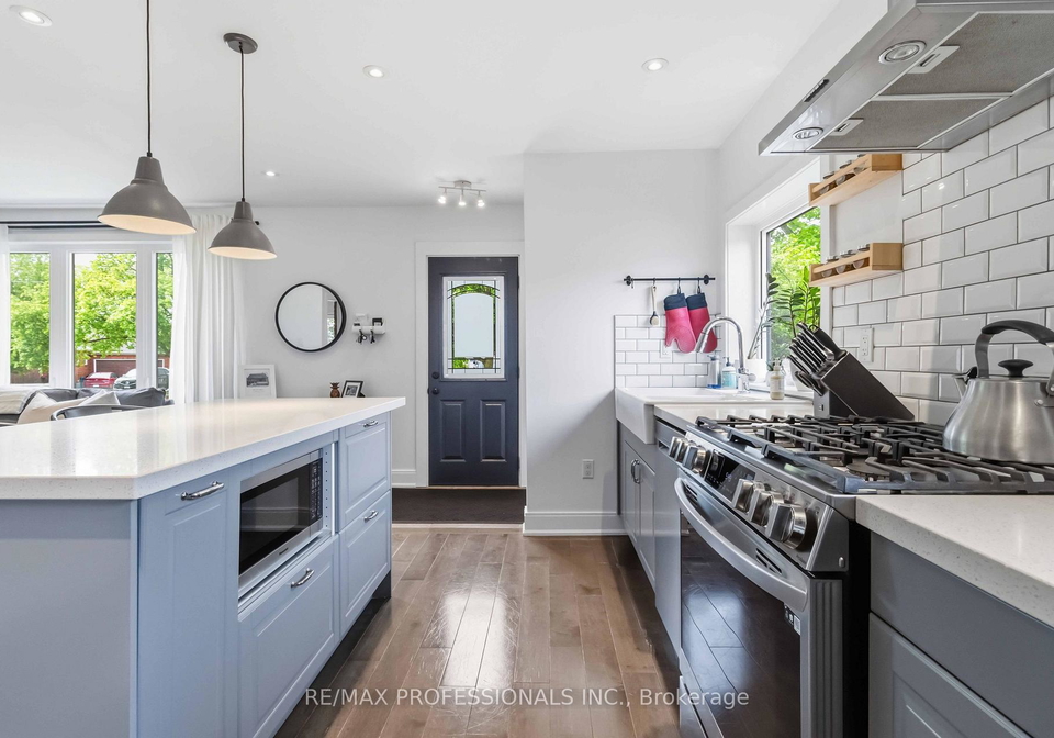3-snaresbrook-drive-etobicoke-ontario-w13173782