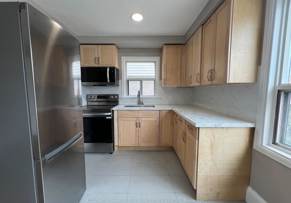 108-grandville-avenue-toronto-ontario-w13173800