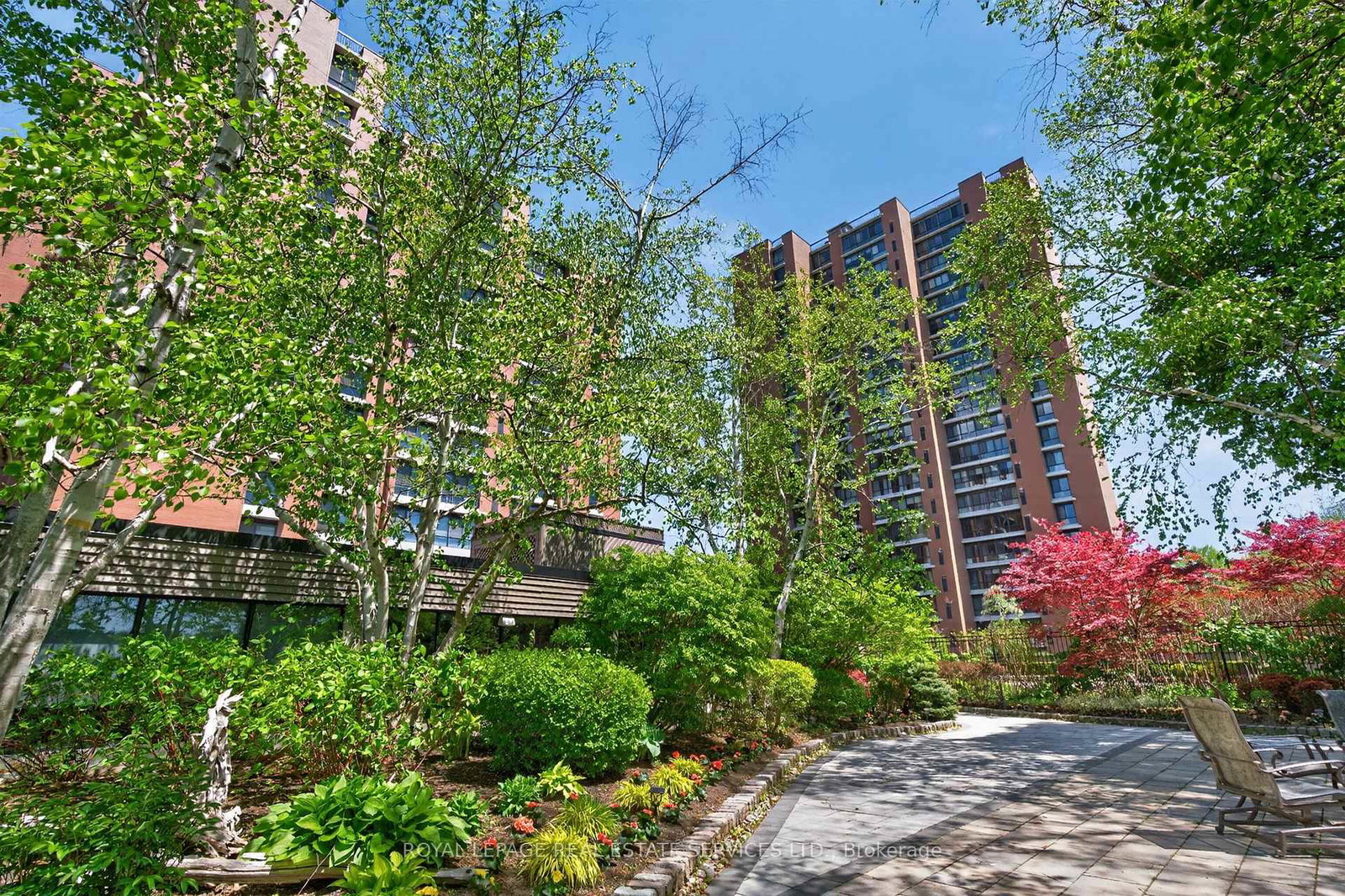 1400-dixie-road-mississauga-ontario-w13173818