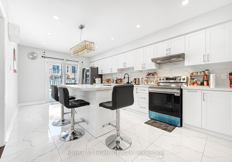 601-claymeadow-avenue-mississauga-ontario-w13174076