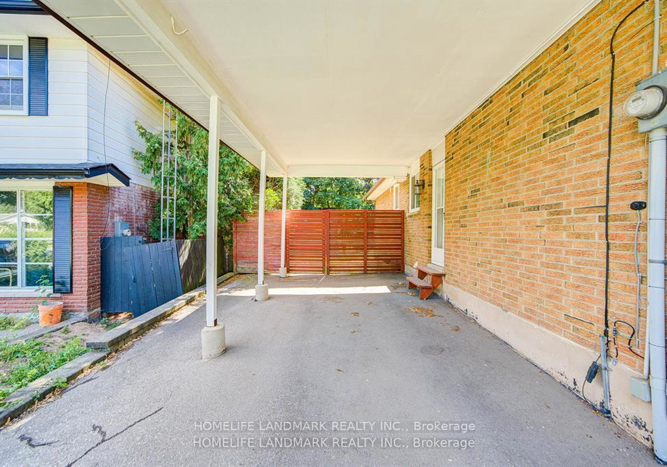 138-osborne-crescent-oakville-ontario-w13174440