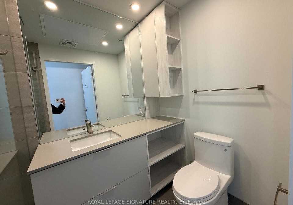 1-fairview-road-e-mississauga-ontario-w13174842