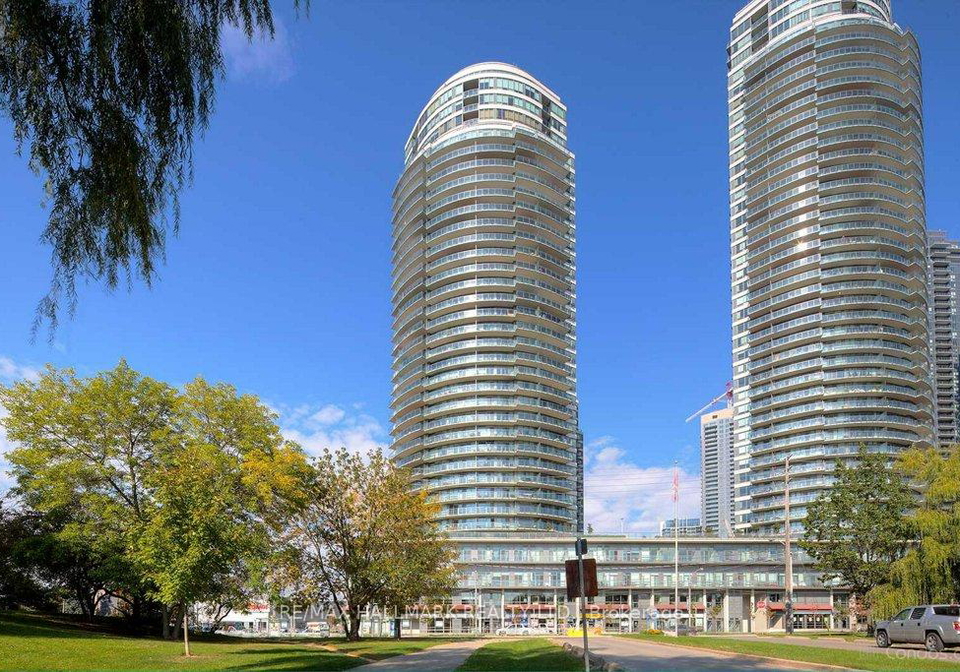 2240-lakeshore-boulevard-w-etobicoke-ontario-w13175408