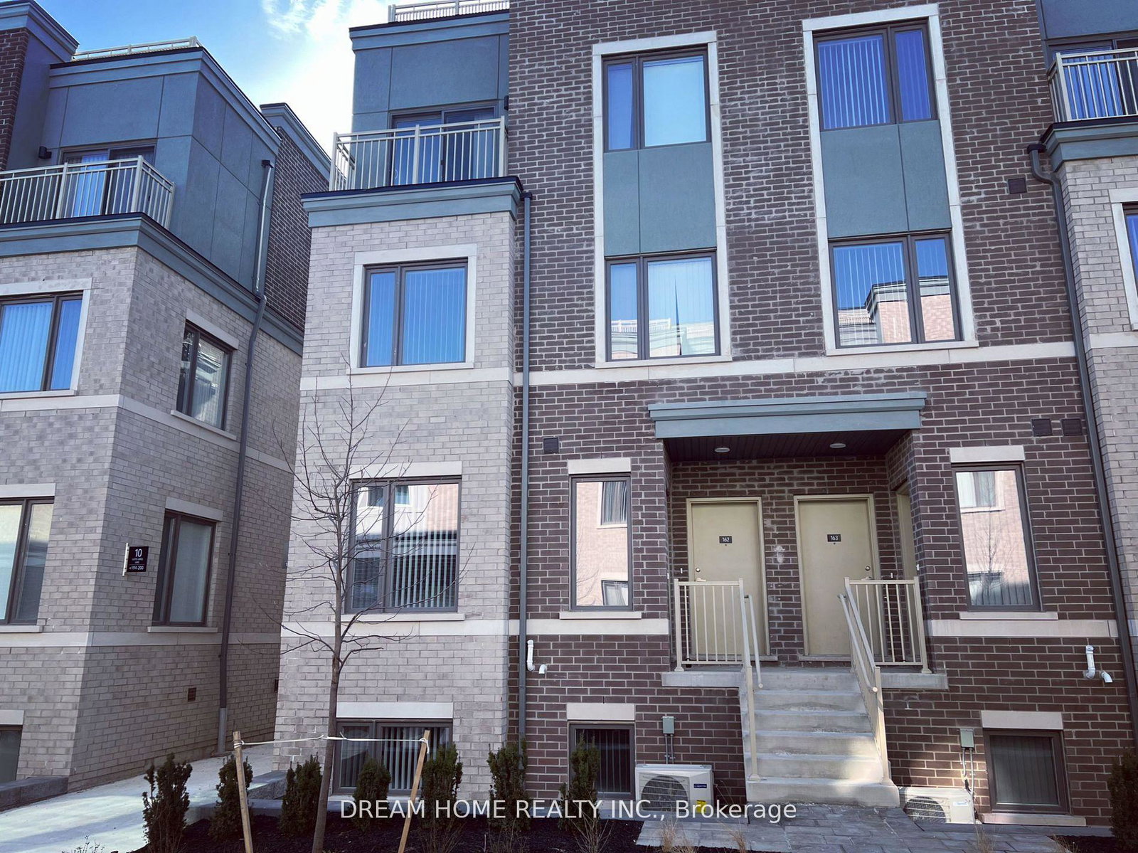 20-lloyd-janes-lane-etobicoke-ontario-w13175426
