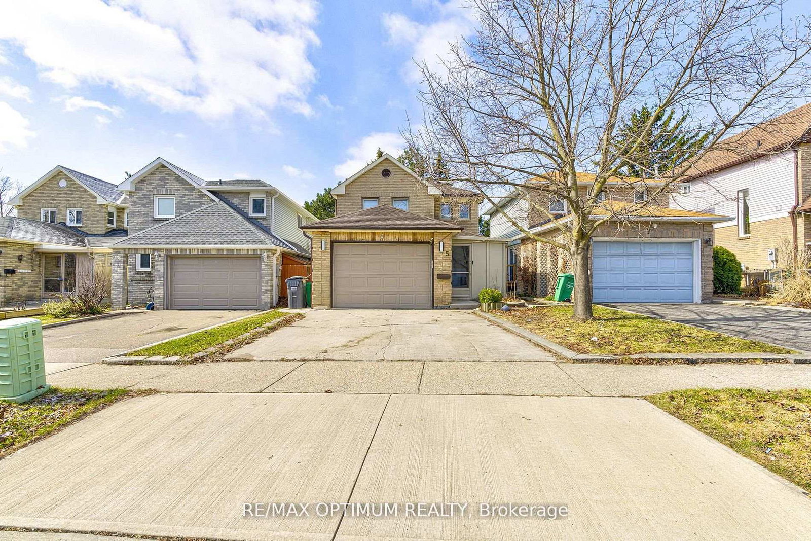 5-roehampton-crescent-brampton-ontario-w13175462