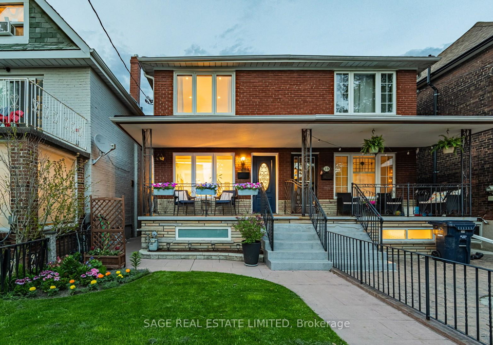 39a-uxbridge-avenue-toronto-ontario-w13175604