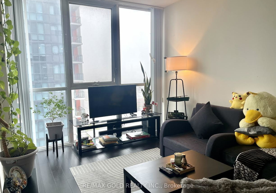 75-eglinton-avenue-w-mississauga-ontario-w13175898