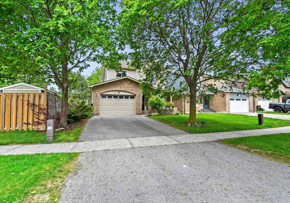 105-laurier-avenue-milton-ontario-w13176014
