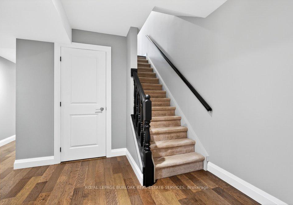 895-maple-avenue-burlington-ontario-w13176048