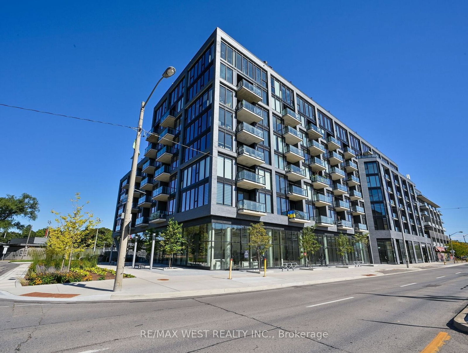 7-smith-crescent-etobicoke-ontario-w13176158