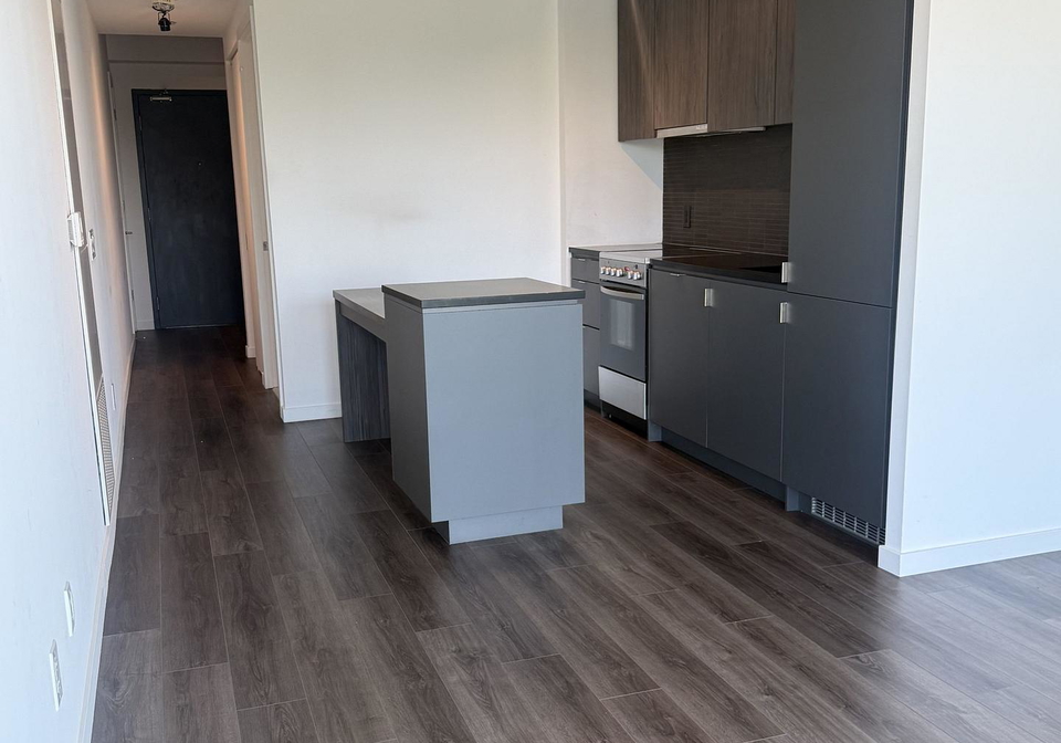 7-smith-crescent-etobicoke-ontario-w13176158