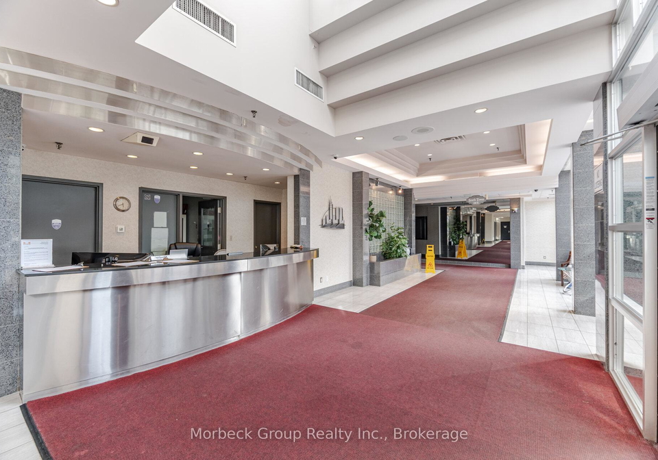 285-enfield-place-mississauga-ontario-w13176160