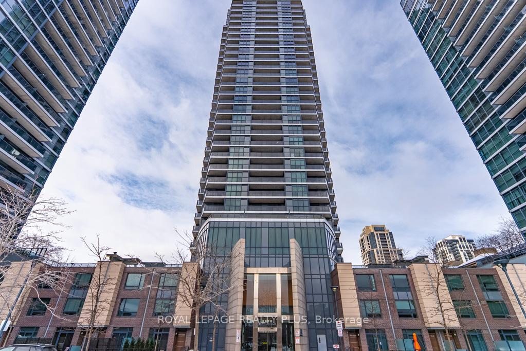 5-valhalla-inn-road-etobicoke-ontario-w13176460