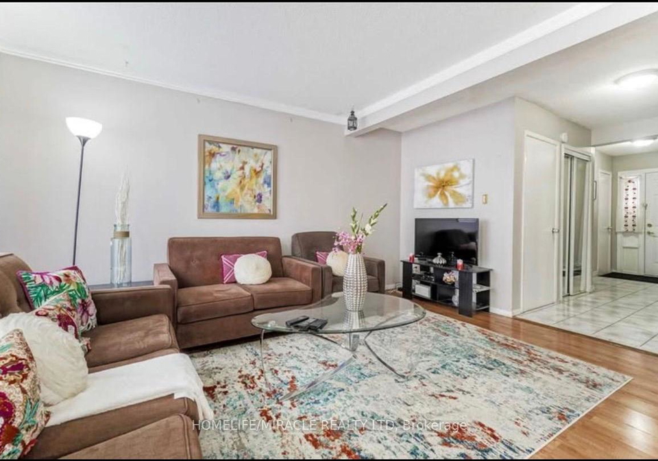 22-sandringham-court-brampton-ontario-w13176618