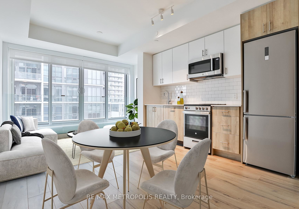 1195-the-queensway-etobicoke-ontario-w13176822