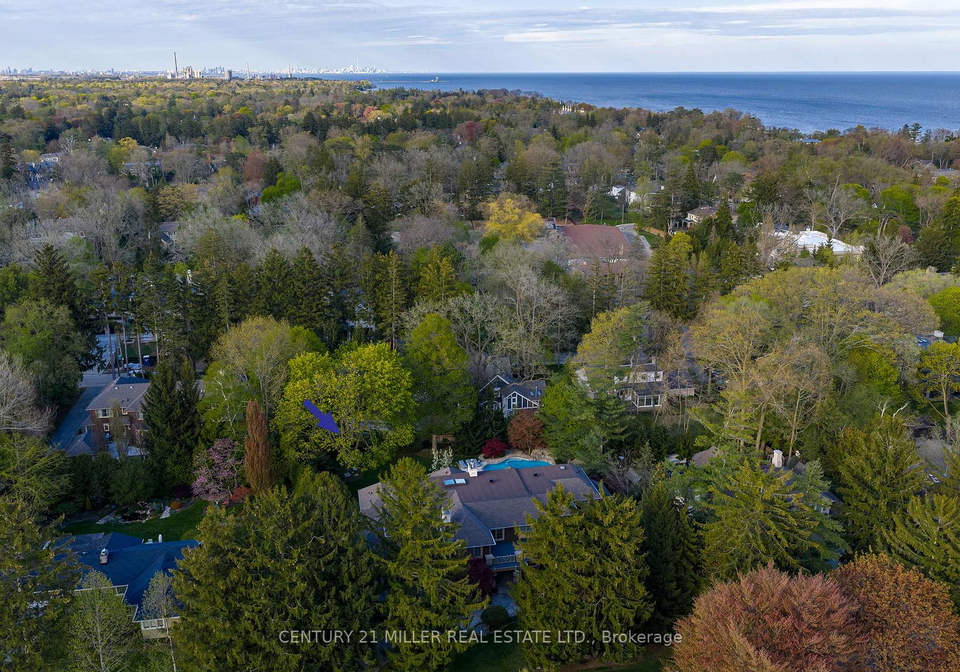 155-gloucester-avenue-oakville-ontario-w13176888