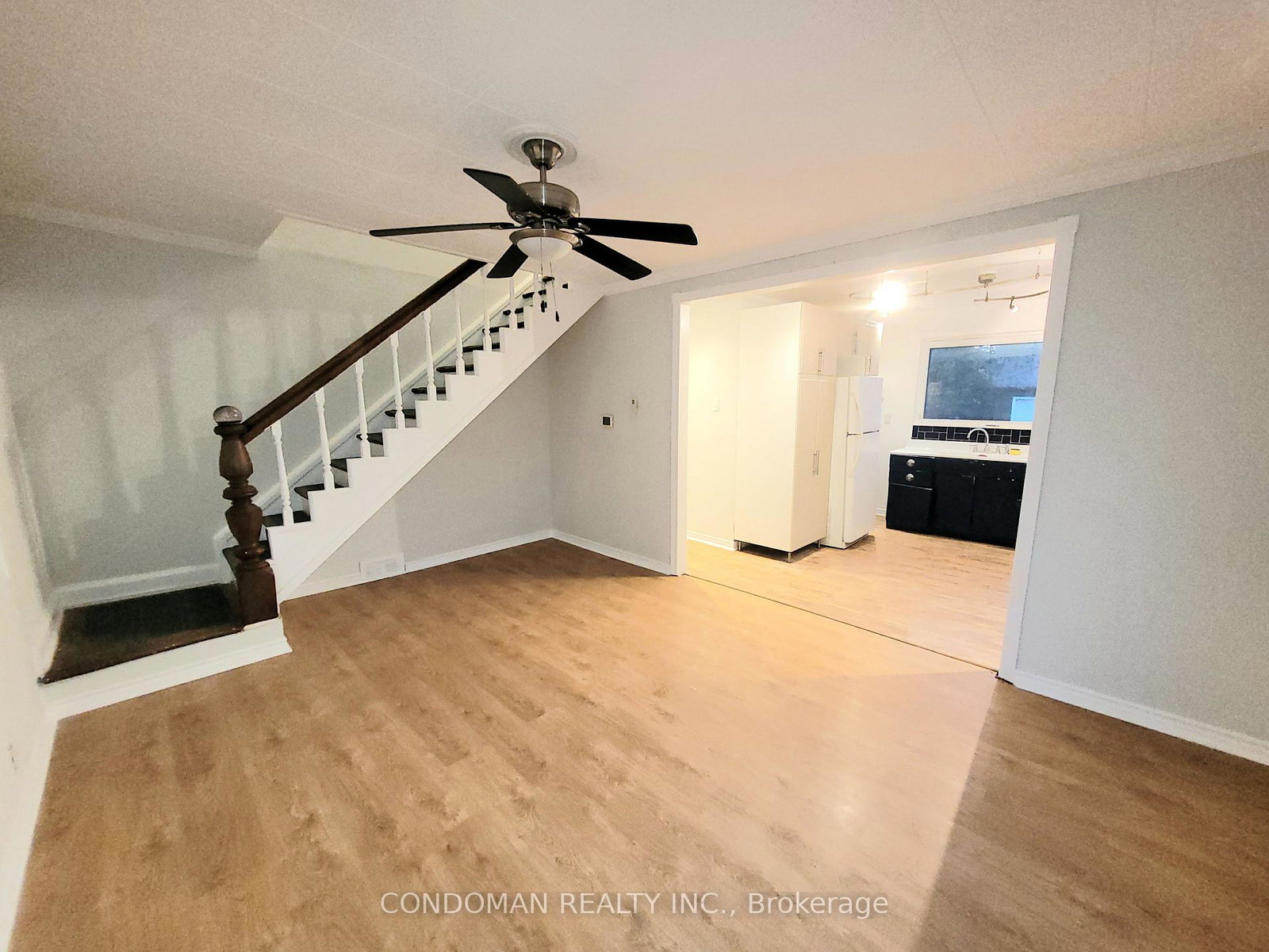 22-fairfield-avenue-etobicoke-ontario-w13177020