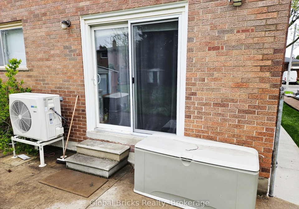 2406-cashmere-avenue-mississauga-ontario-w13177092