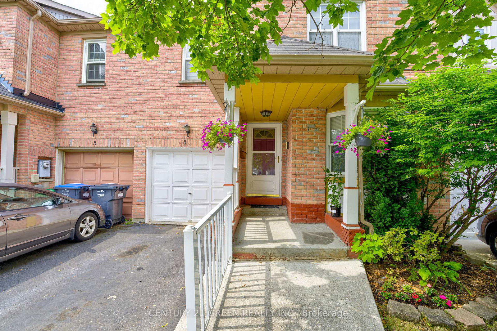 3-desert-sand-drive-brampton-ontario-w13177156