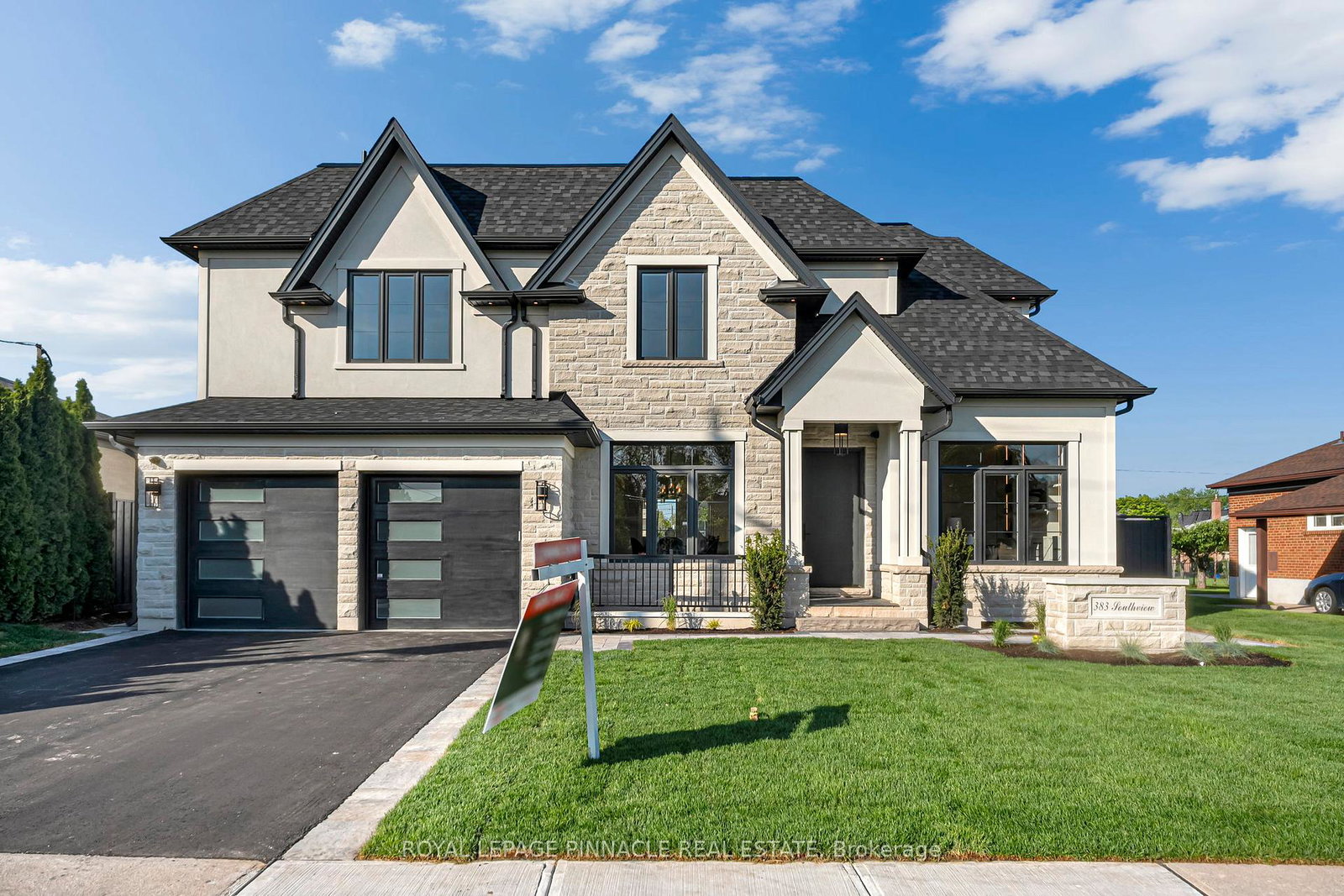 383-southview-road-oakville-ontario-w13177236