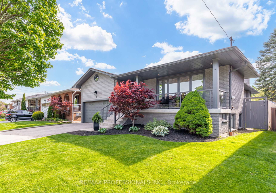 3-burin-court-etobicoke-ontario-w13177646