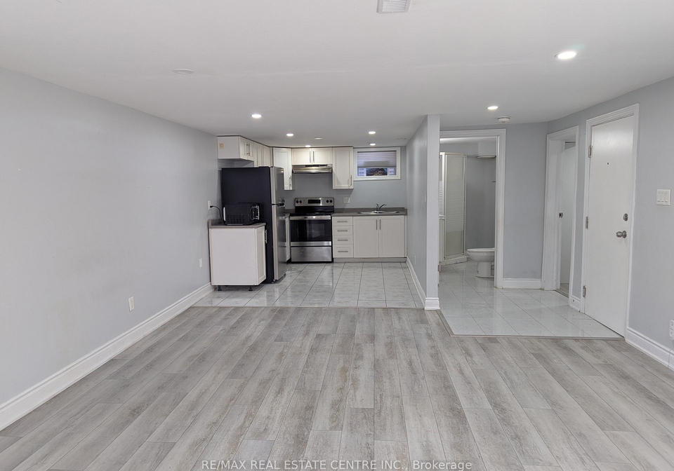 160-mcmurchy-avenue-s-brampton-ontario-w13180122