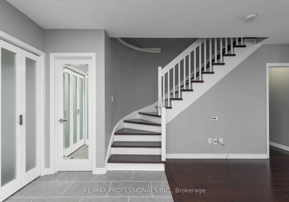 1362-brookstar-drive-oakville-ontario-w13181302