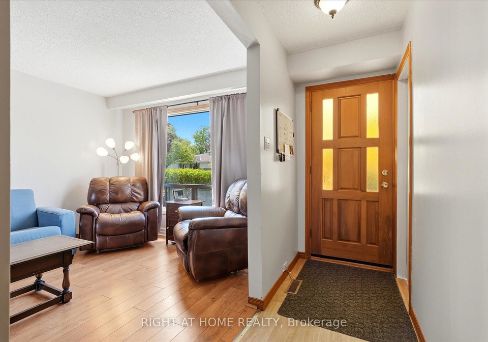 100-burbank-crescent-orangeville-ontario-w13182108