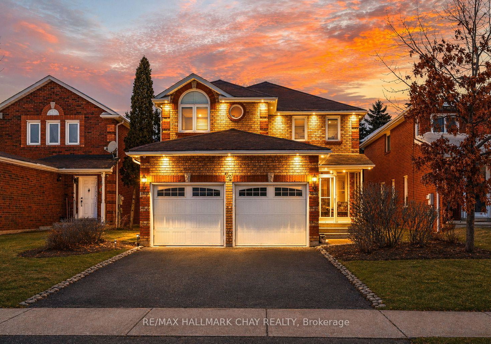 72-ravenscliffe-court-brampton-ontario-w13183096