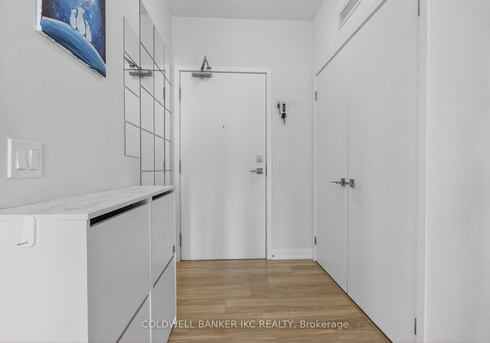 4055-parkside-village-drive-mississauga-ontario-w13183388
