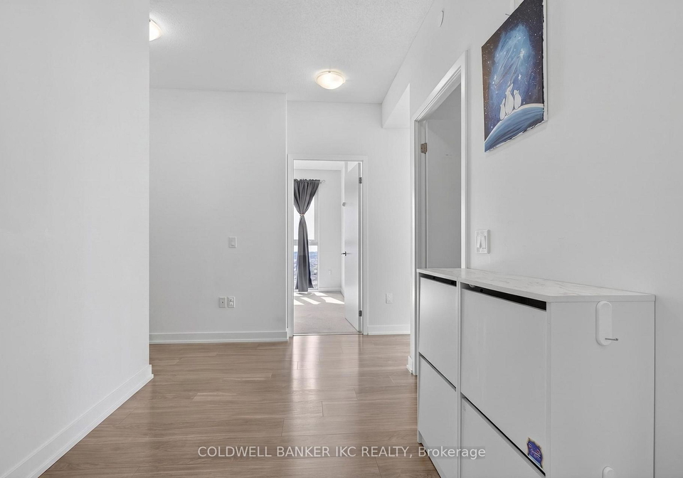 4055-parkside-village-drive-mississauga-ontario-w13183388