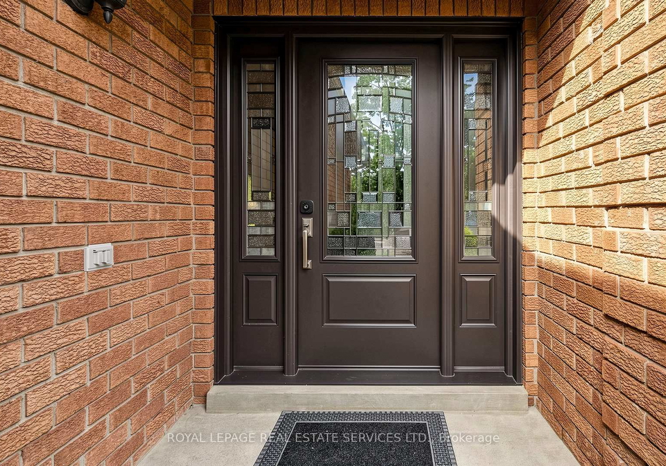 165-warner-drive-oakville-ontario-w13183422