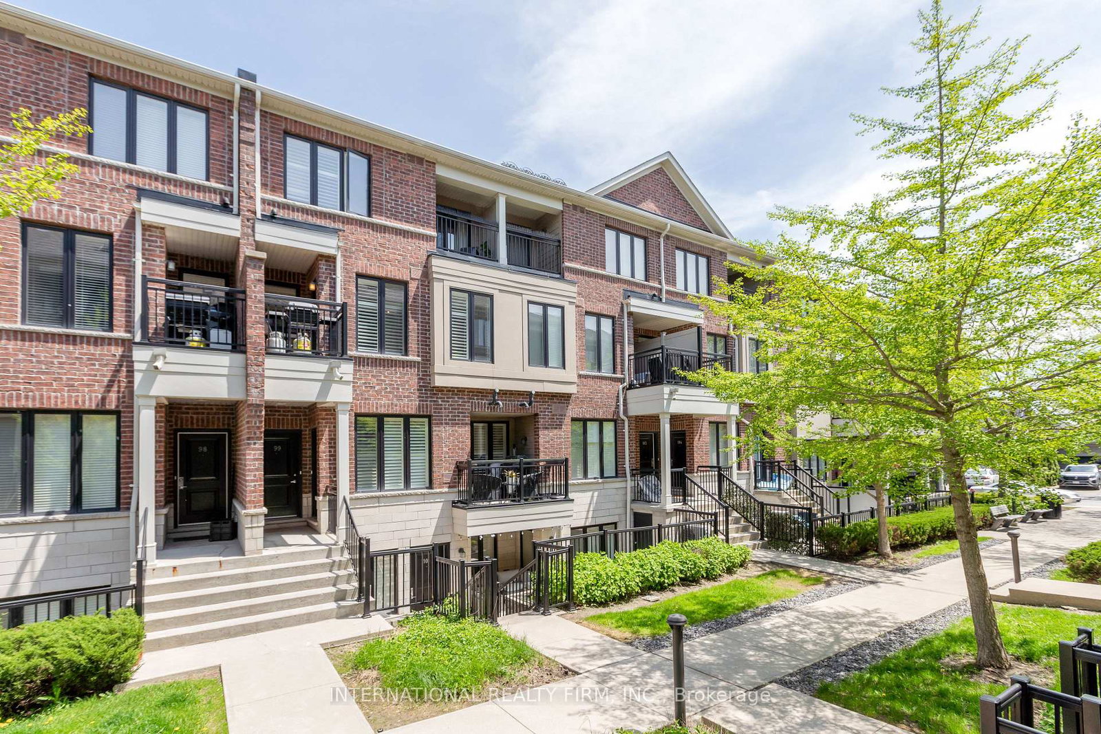 30-carnation-avenue-etobicoke-ontario-w13184984