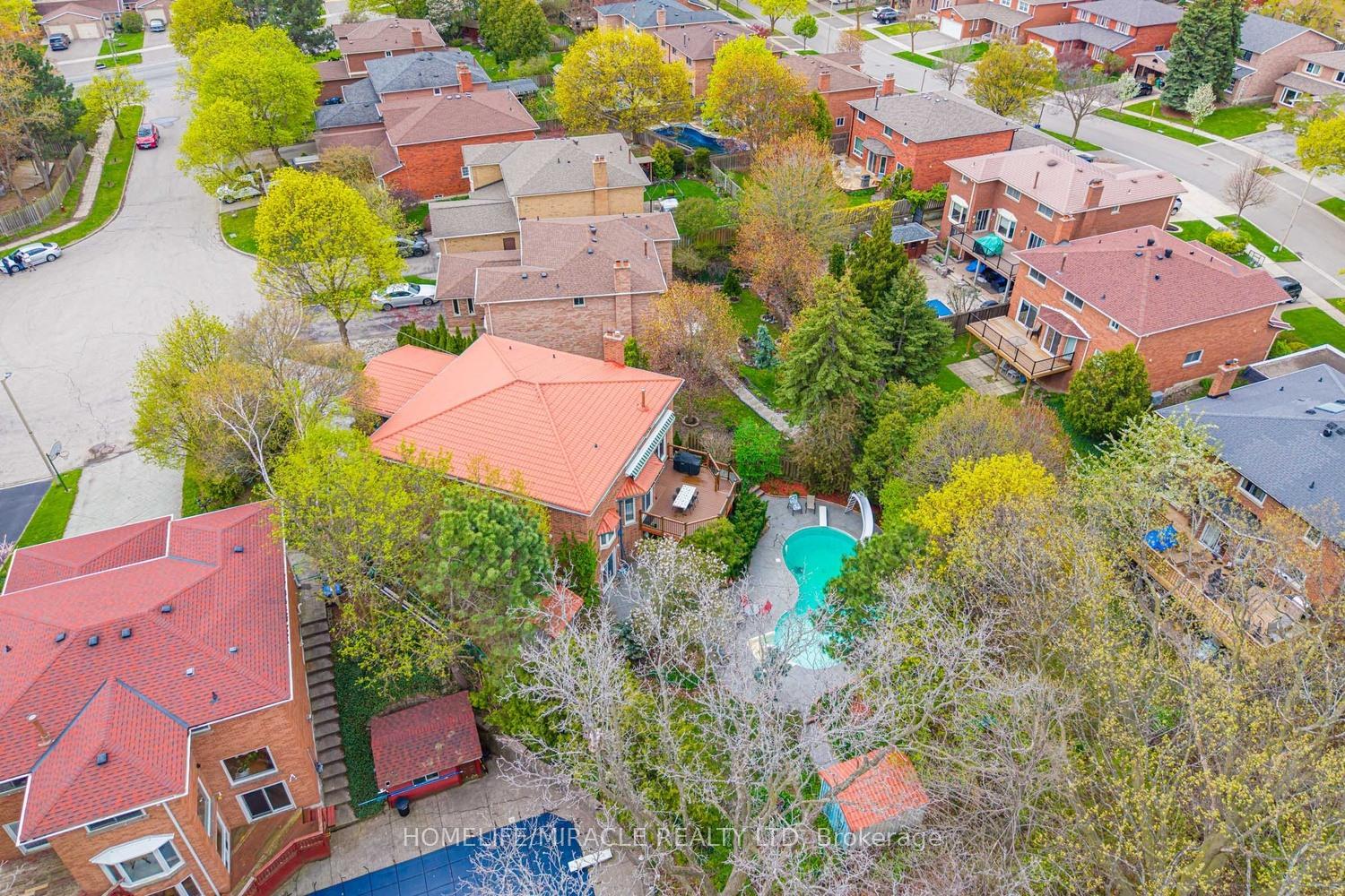 2023-jacamar-court-mississauga-ontario-w13185044