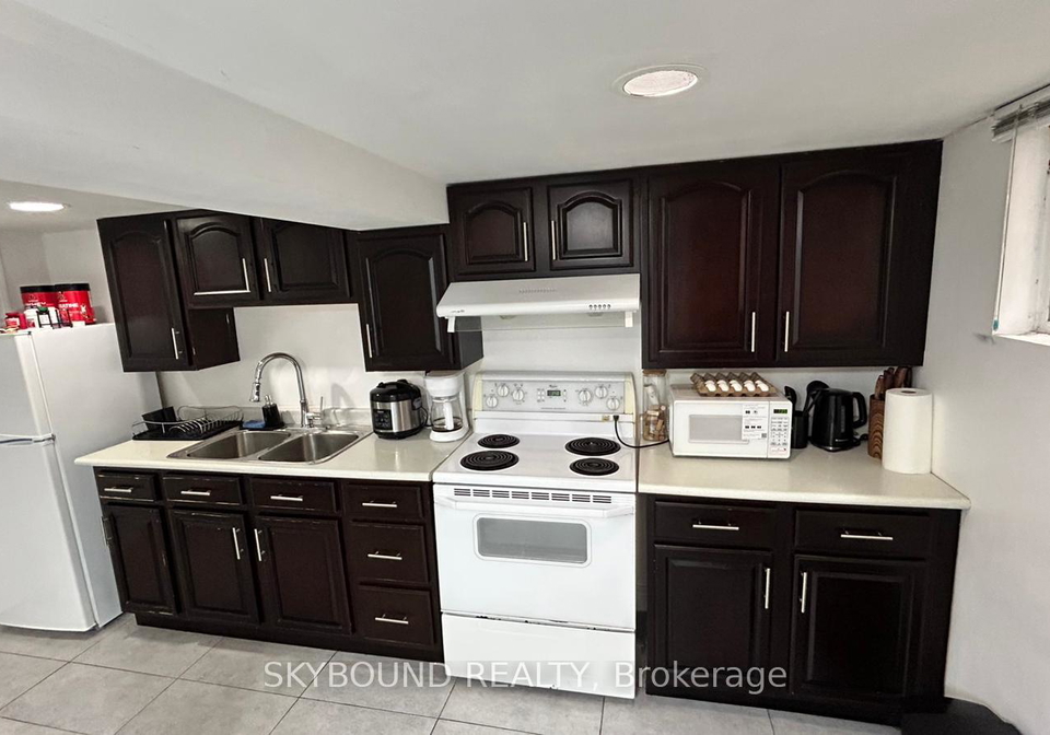 8-runnymede-road-toronto-ontario-w13185962